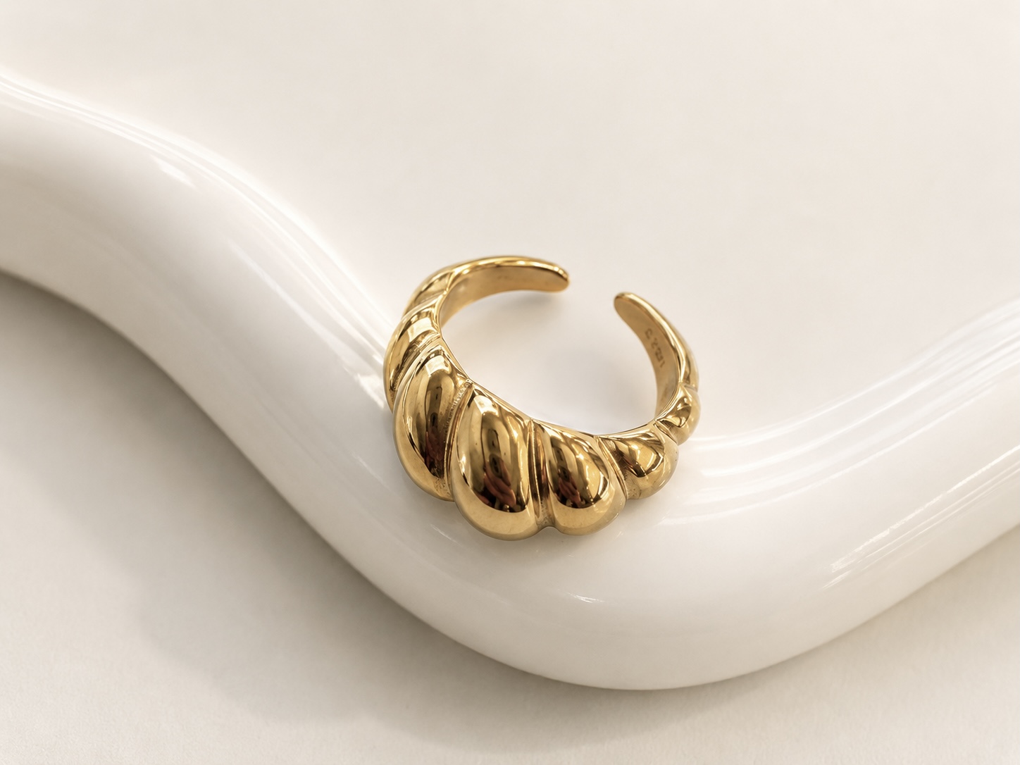 B9EC22E8-0134-4270-AC1B-4E043E2BD2C7 Lunar Gold Ring - Image 1